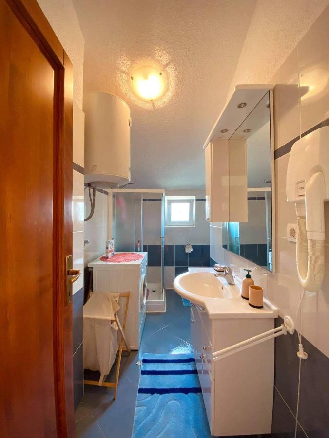 Apartman Luna Sveti Lovrec Pazenaticki Luaran gambar